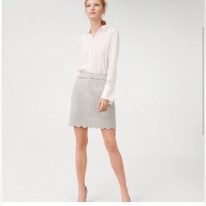 Excellent Condition Club Monaco Wool Blend Light Grey Skirt Size 8